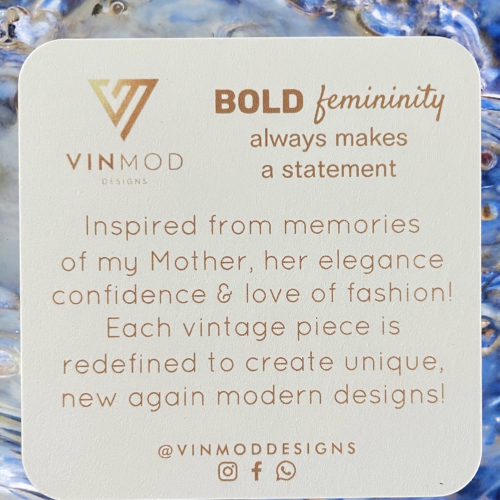 Vinmod Designs Crystal & Shell Statement Necklace… - image 6